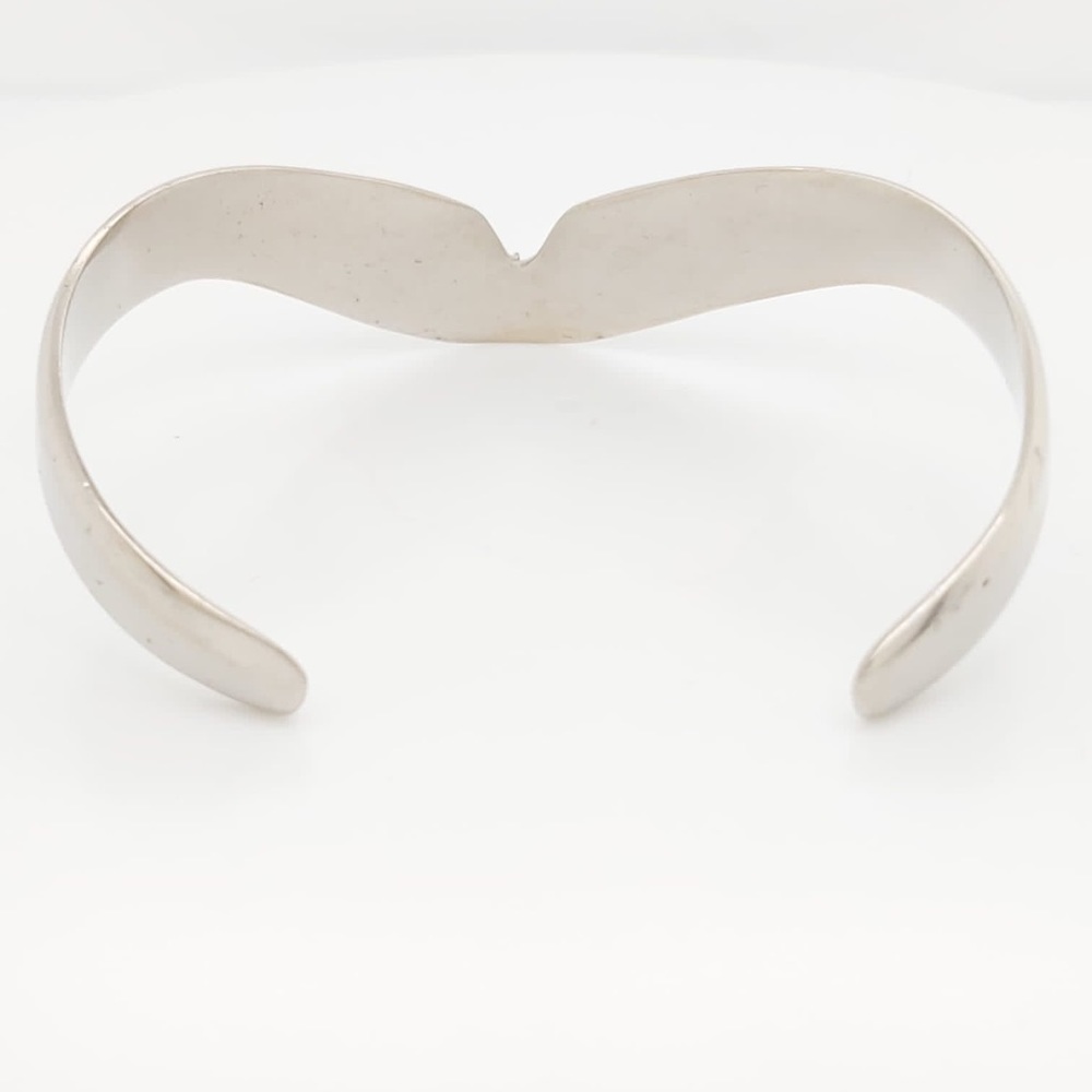 Sterling Silver Vintage V Shape Bangle Bracelet - Picture 5 of 8